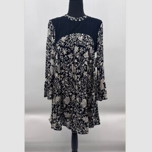 Volcom Dress Women Medium NEW Black Floral Long Sleeve Boho Hippie Beach Country